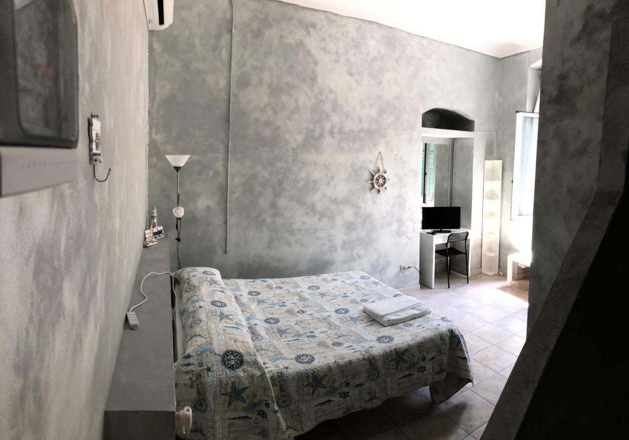 Cavour Guest House Ventimiglia Exterior foto